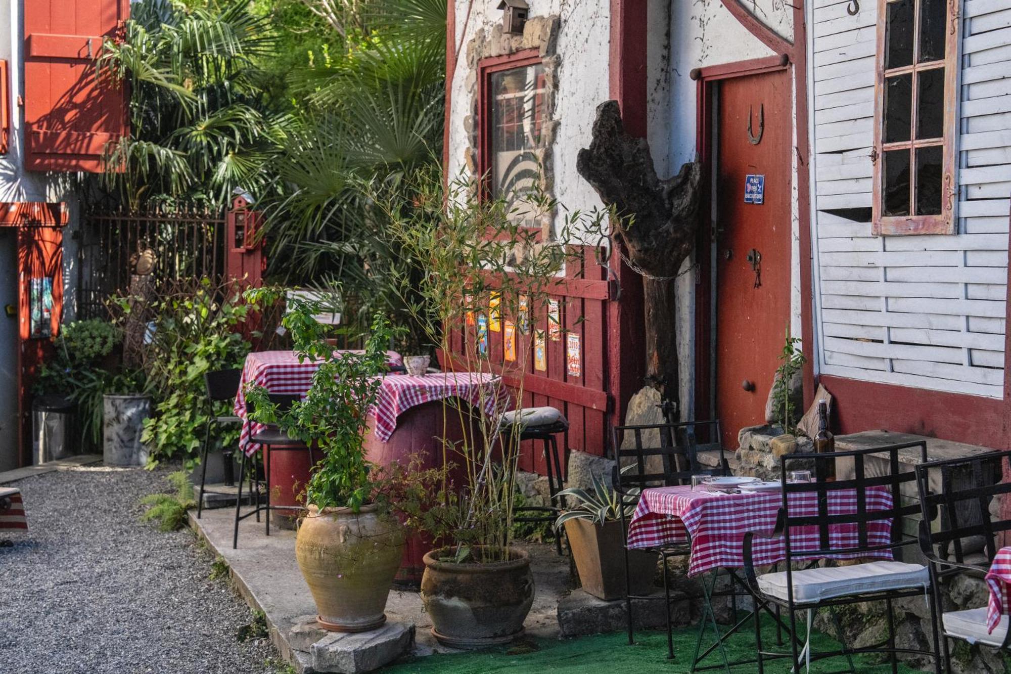 Le Moulin De Pascale Hotel Еспелет Екстериор снимка